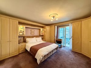 Photo 9- click for photo gallery